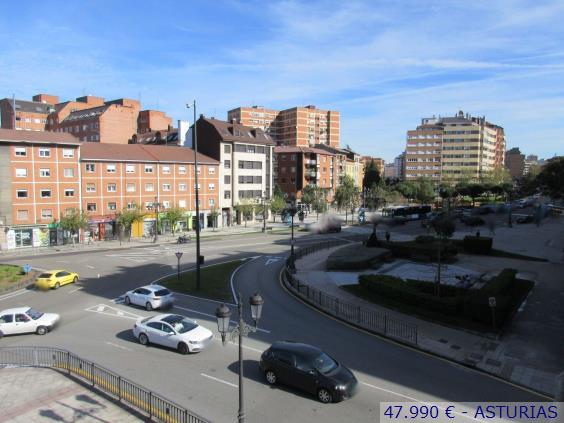 Piso en venta de 2 habitaciones en Oviedo  Asturias